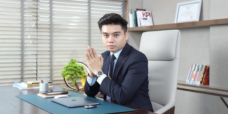 Chân dung CEO Lý Minh